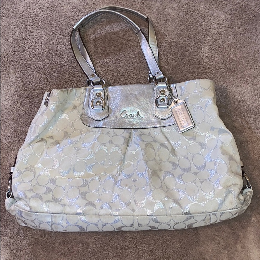 Coach - Vintage Silver/Gray Purse
